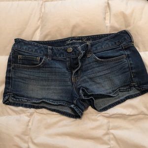 Size 8 American eagle shorts